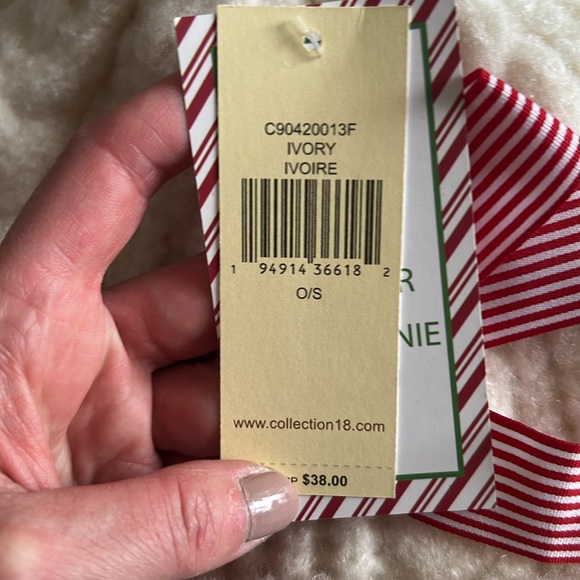 NWT Soft ivory beanie and scarf set - Picture 2 of 6